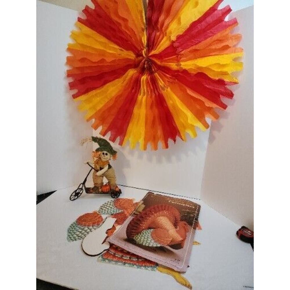 Vtg Ambassador Turkey Centerpiece Honeycomb Fold Out Fold Out Wreath Scarecrow